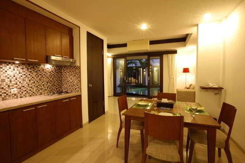 Seminyak Townhouse Aparthotel Exterior photo